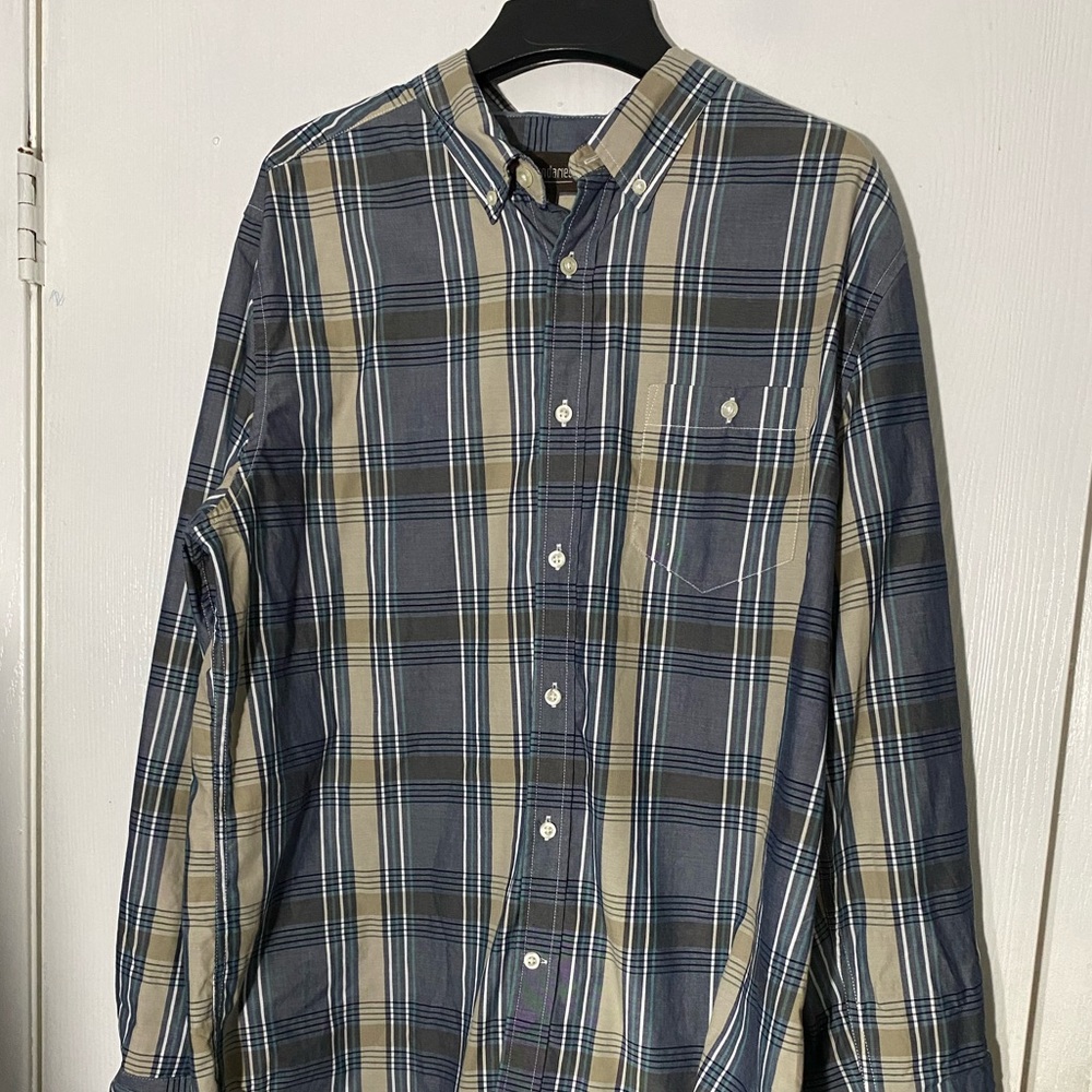 No Boundaries button down